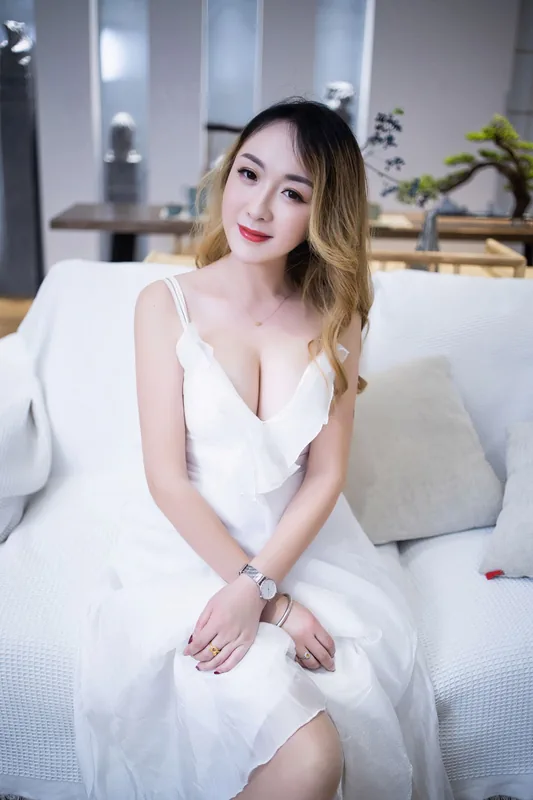 Astrid, 38, from Guangzhou — verified profile